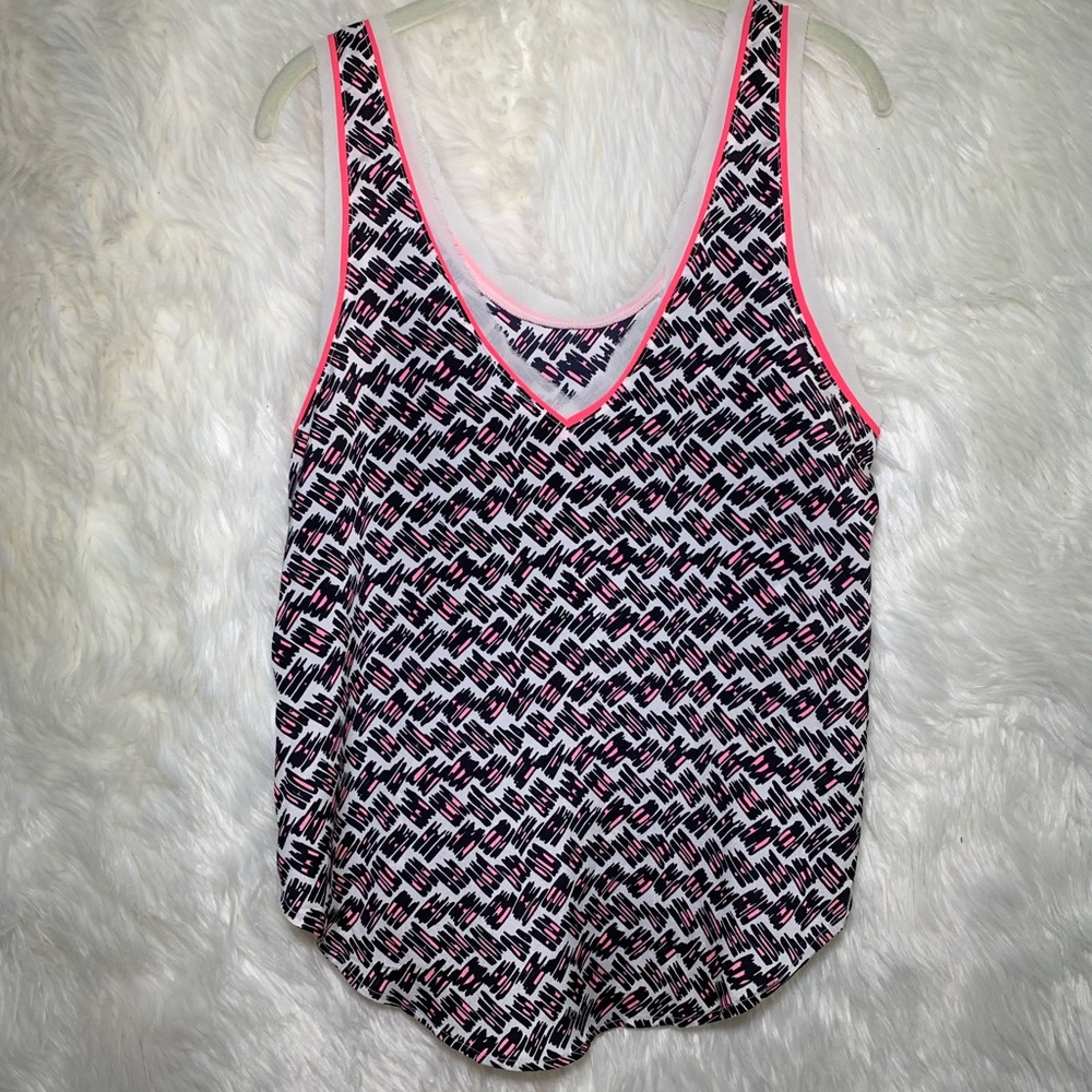 ❄️SALE❄️ Worn once LUSH tank top